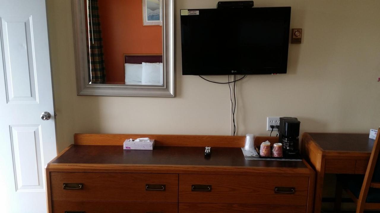 Sturgeon Falls River Mist Inn المظهر الخارجي الصورة