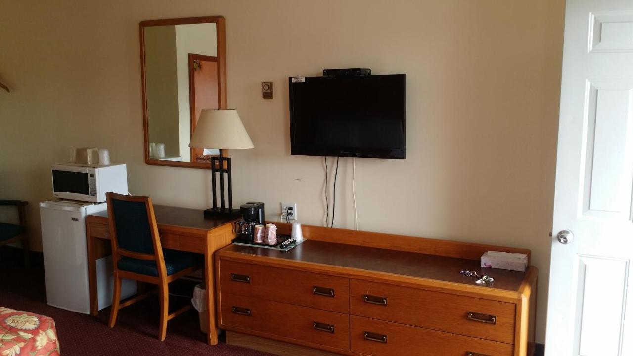 Sturgeon Falls River Mist Inn المظهر الخارجي الصورة