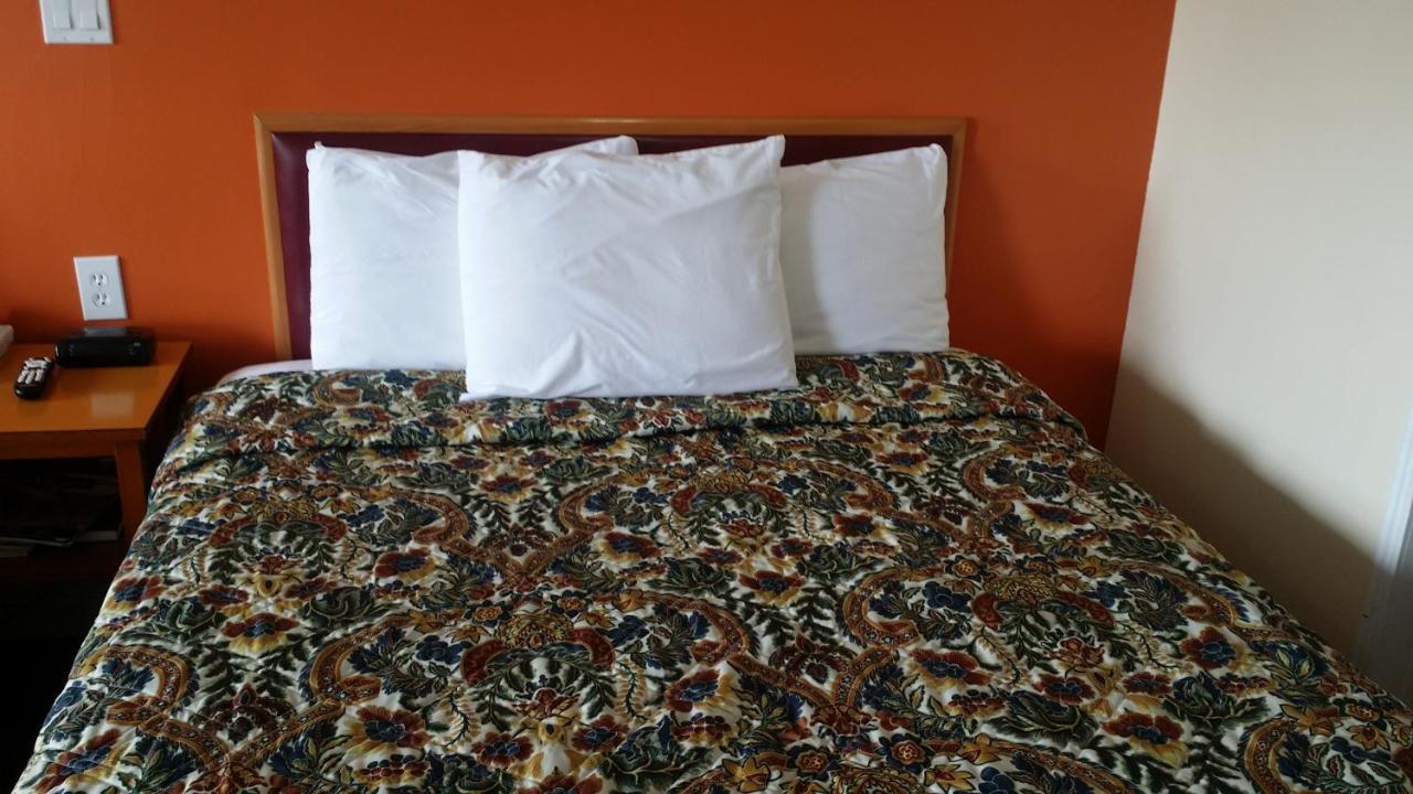 Sturgeon Falls River Mist Inn المظهر الخارجي الصورة