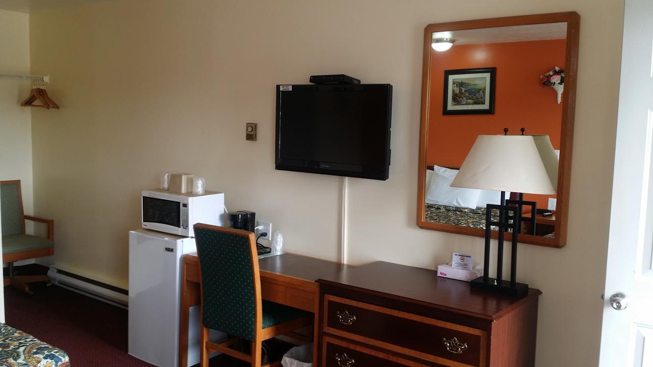 Sturgeon Falls River Mist Inn المظهر الخارجي الصورة