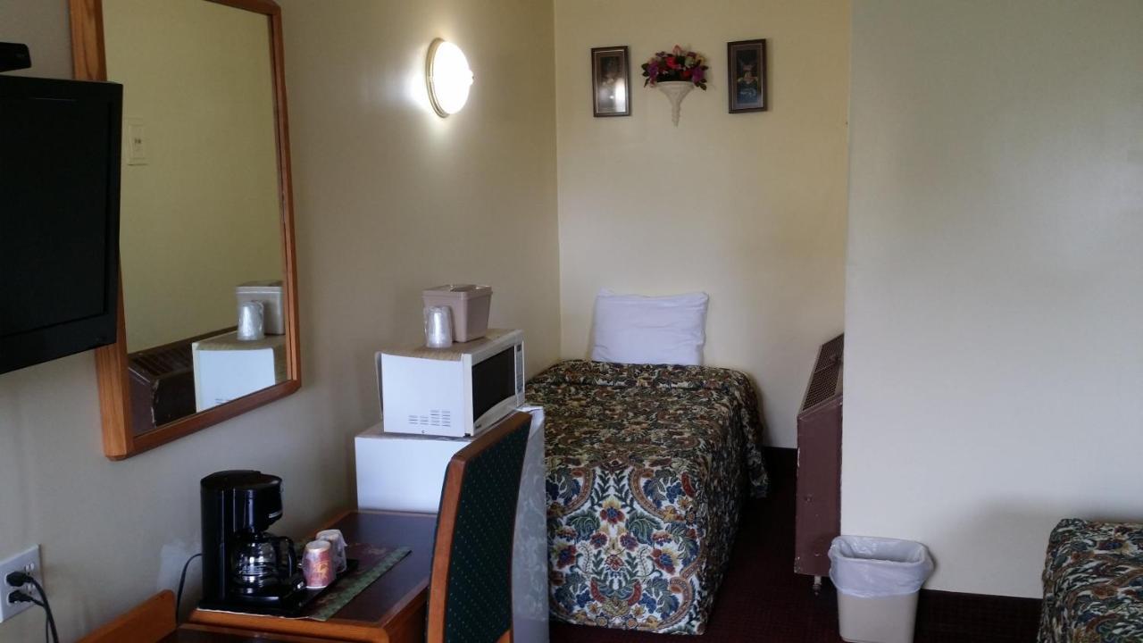Sturgeon Falls River Mist Inn المظهر الخارجي الصورة