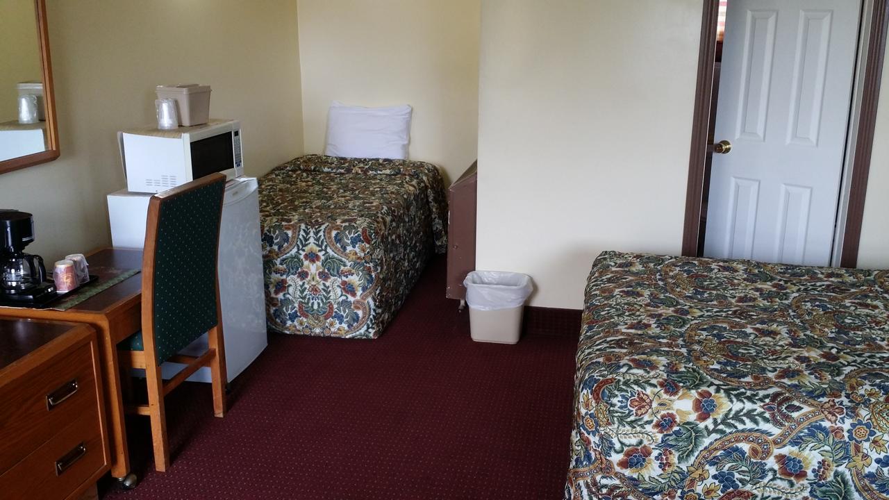 Sturgeon Falls River Mist Inn المظهر الخارجي الصورة