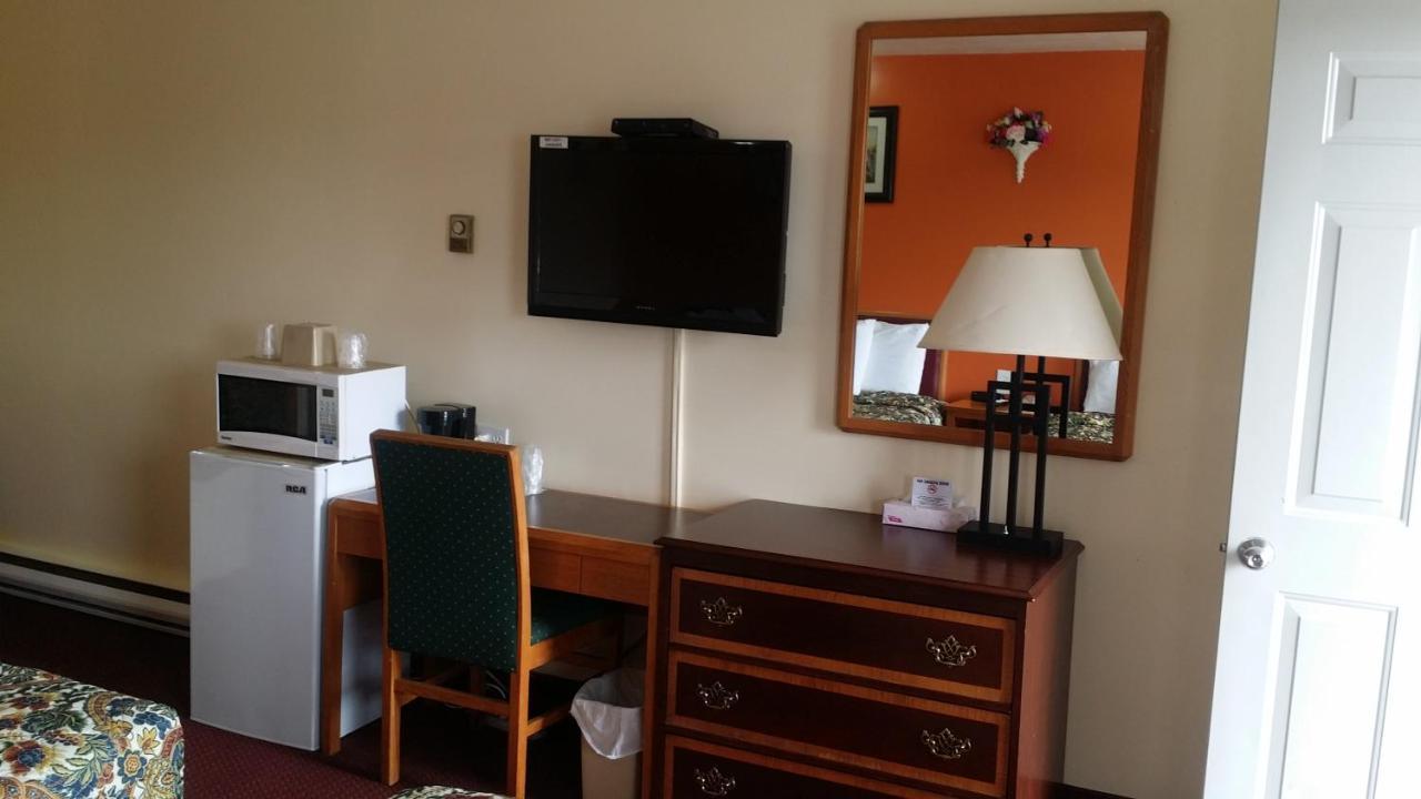 Sturgeon Falls River Mist Inn المظهر الخارجي الصورة