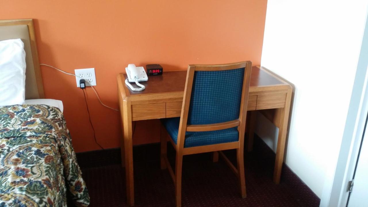 Sturgeon Falls River Mist Inn المظهر الخارجي الصورة