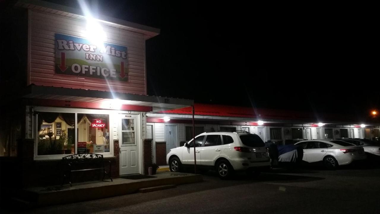 Sturgeon Falls River Mist Inn المظهر الخارجي الصورة