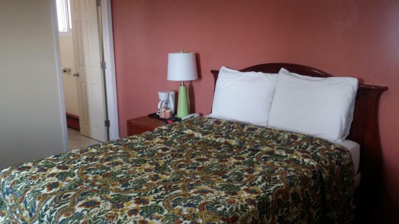 Sturgeon Falls River Mist Inn المظهر الخارجي الصورة