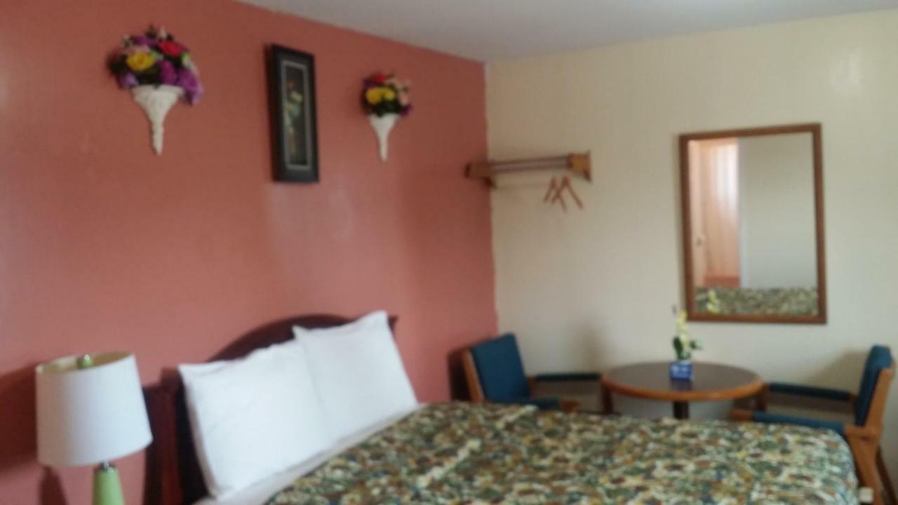 Sturgeon Falls River Mist Inn المظهر الخارجي الصورة